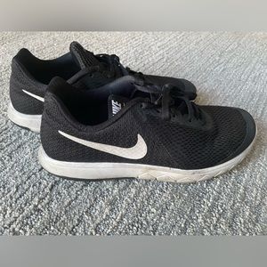 Nike Women’s Flex Experience RN6